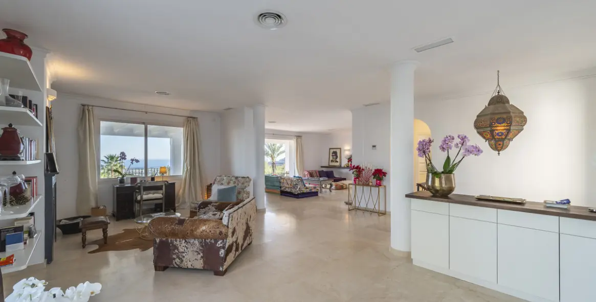 Short-term rent of detached villa in El Madroñal 12