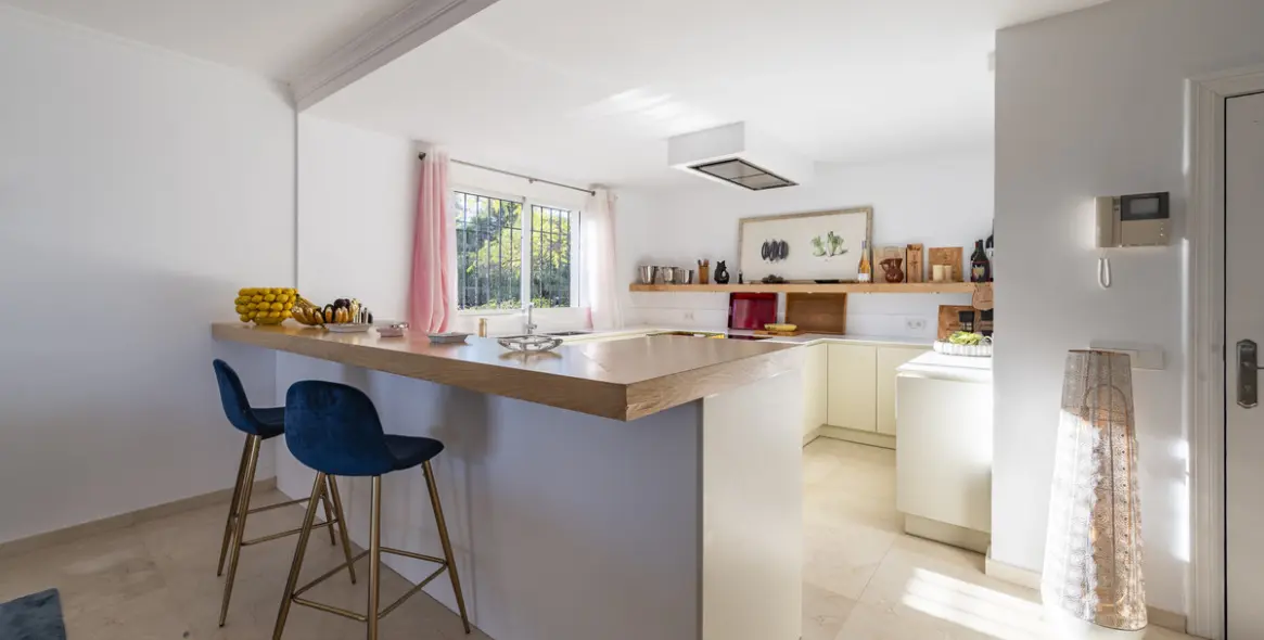 Краткосрочная аренда  отдельно стоящей виллы в El Madroñal 22