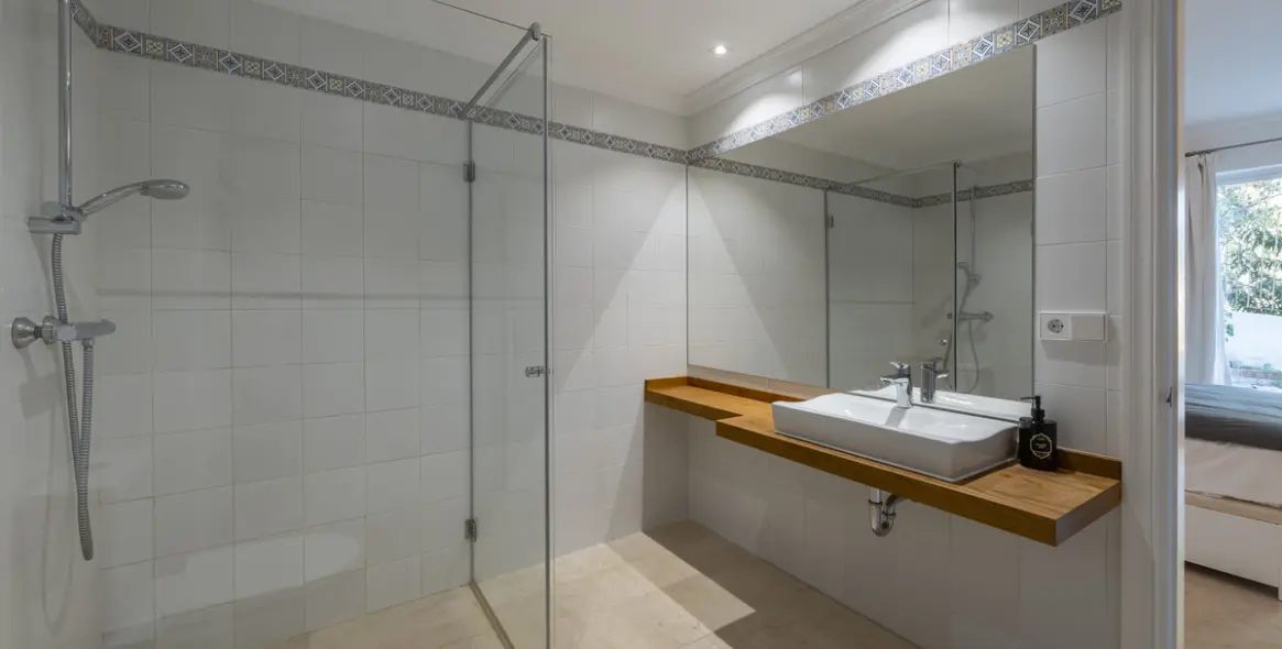 Short-term rent of detached villa in El Madroñal 36