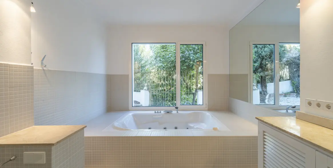 Short-term rent of detached villa in El Madroñal 39