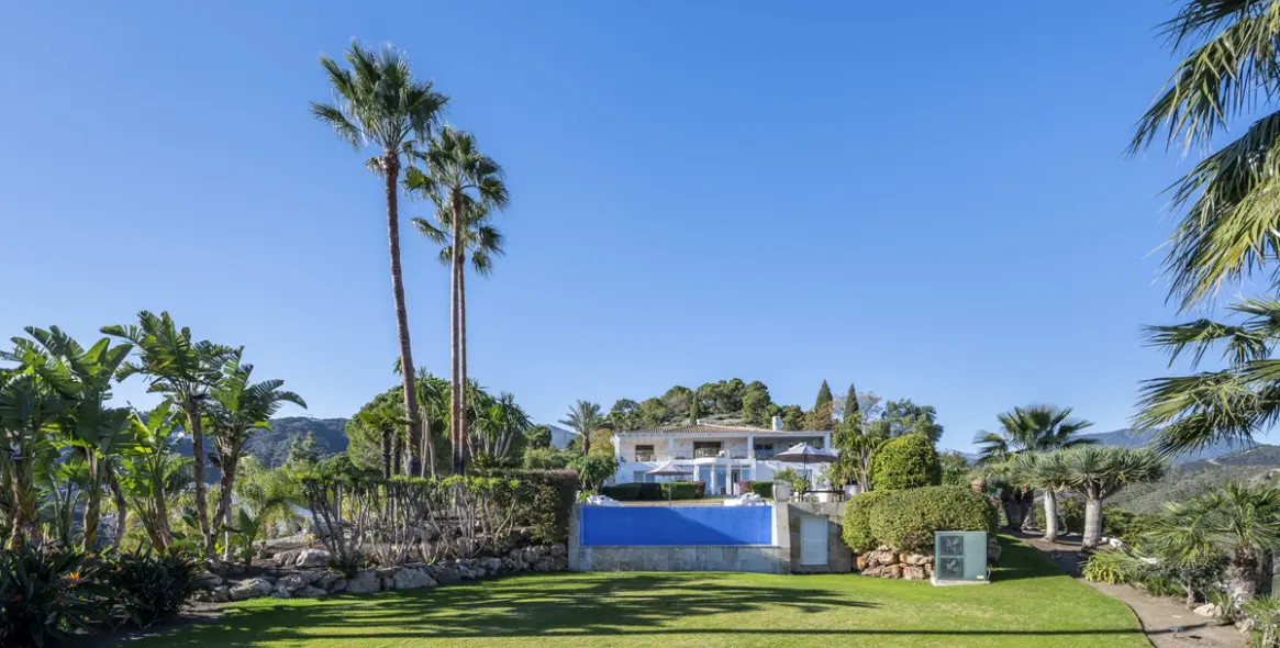 Short-term rent of detached villa in El Madroñal 59