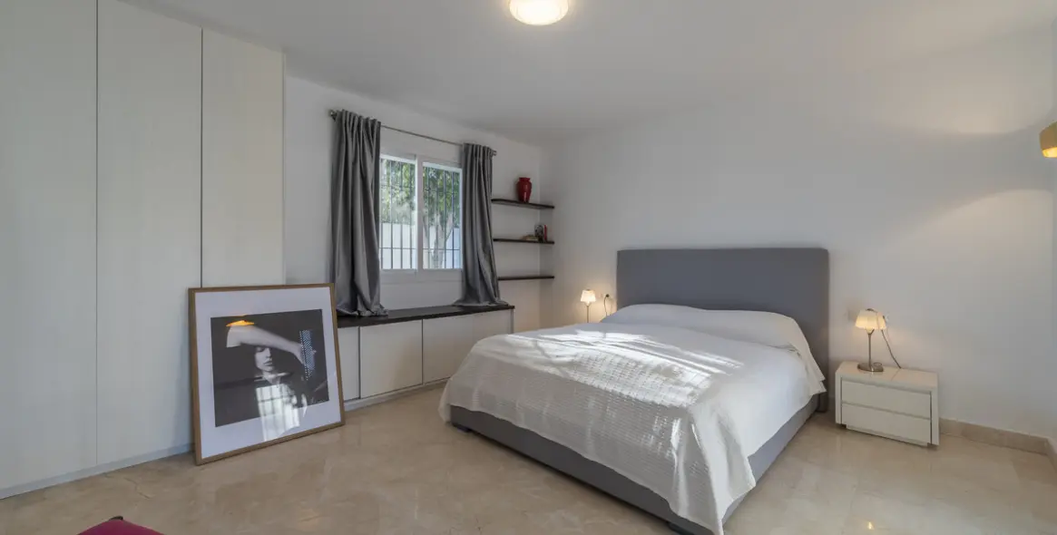 Short-term rent of detached villa in El Madroñal 71