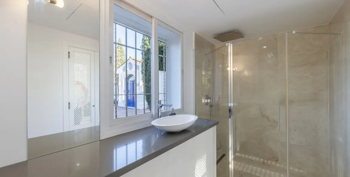 Short-term rent of detached villa in El Madroñal 74