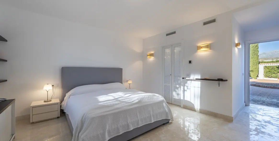 Short-term rent of detached villa in El Madroñal 77