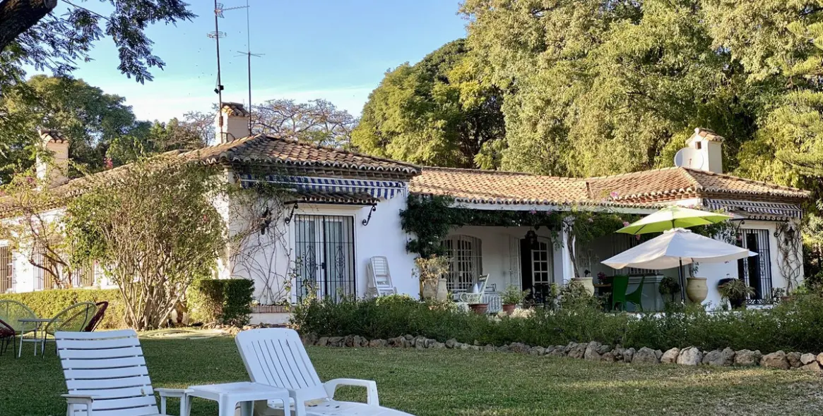 Short-term rent of detached villa in Benahavís 3