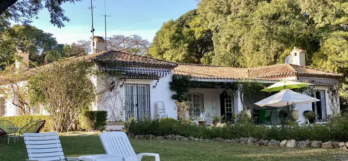 Краткосрочная аренда  отдельно стоящей виллы в Benahavís 2