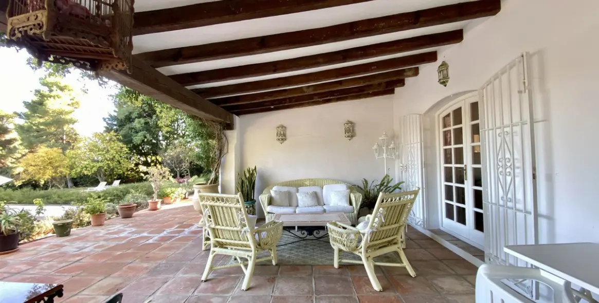 Short-term rent of detached villa in Benahavís 5