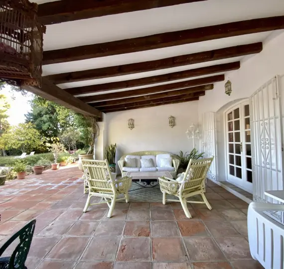 Краткосрочная аренда  отдельно стоящей виллы в Benahavís