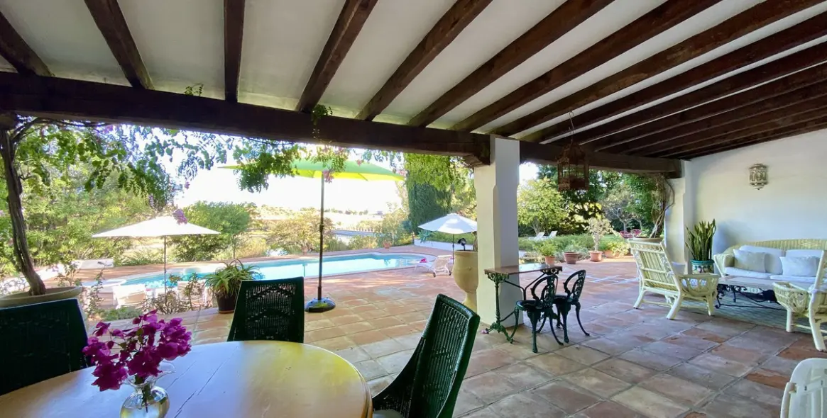 Short-term rent of detached villa in Benahavís 6