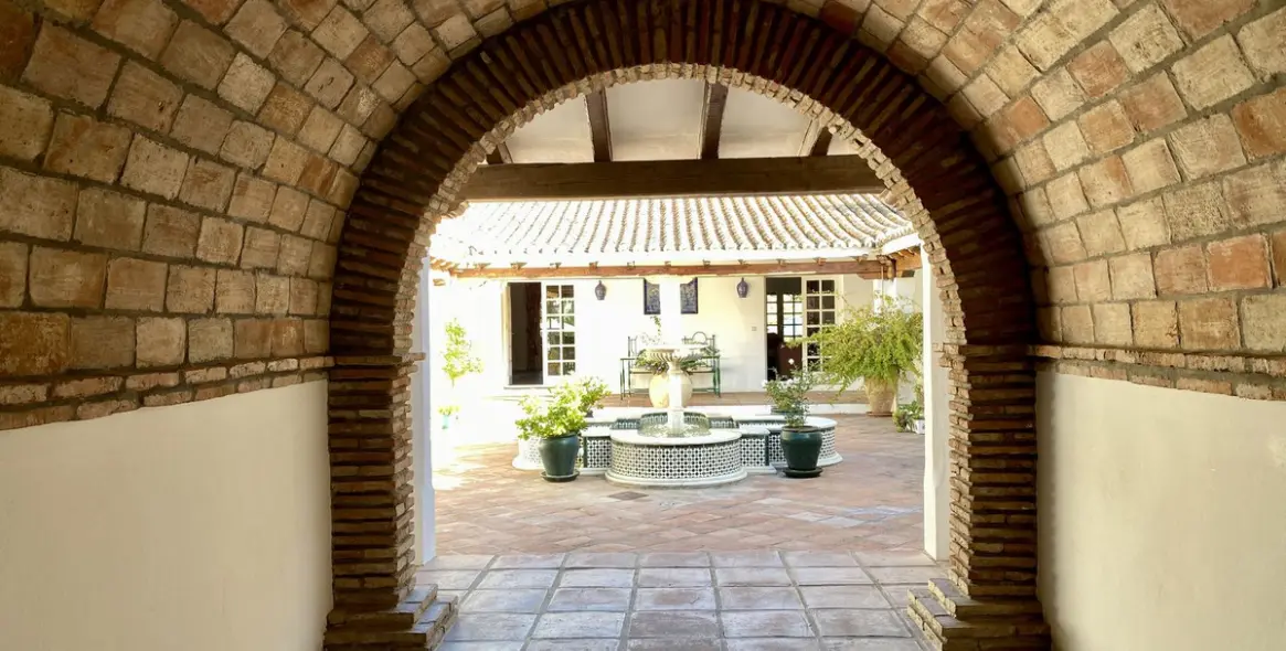 Short-term rent of detached villa in Benahavís 9