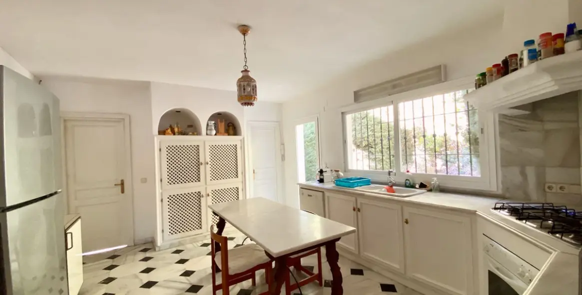 Short-term rent of detached villa in Benahavís 16