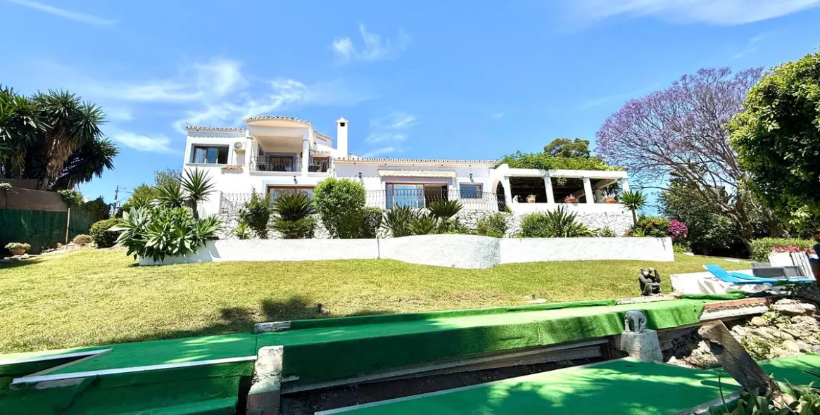 Краткосрочная аренда  отдельно стоящей виллы в Guadalmina Alta 2