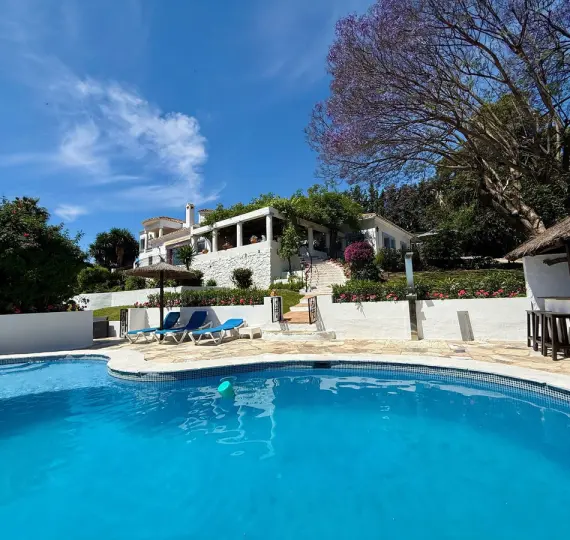 Краткосрочная аренда  отдельно стоящей виллы в Guadalmina Alta