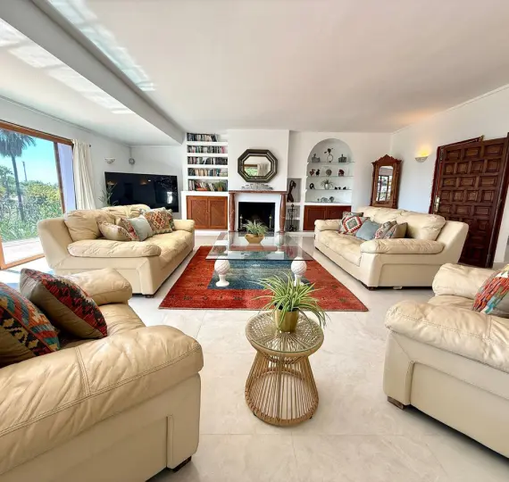 Краткосрочная аренда  отдельно стоящей виллы в Guadalmina Alta