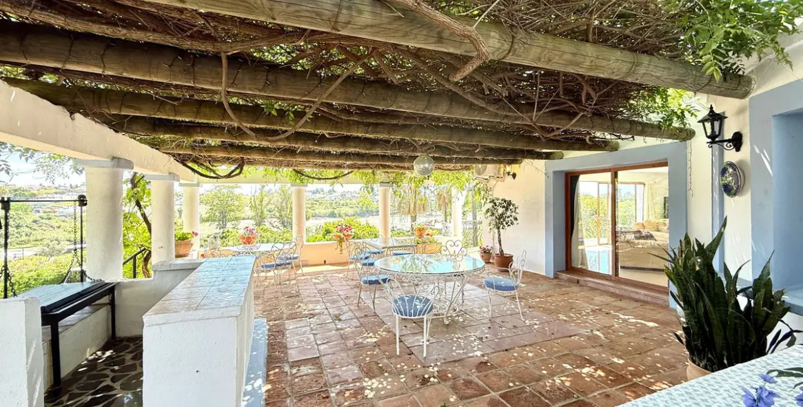 Краткосрочная аренда  отдельно стоящей виллы в Guadalmina Alta 12