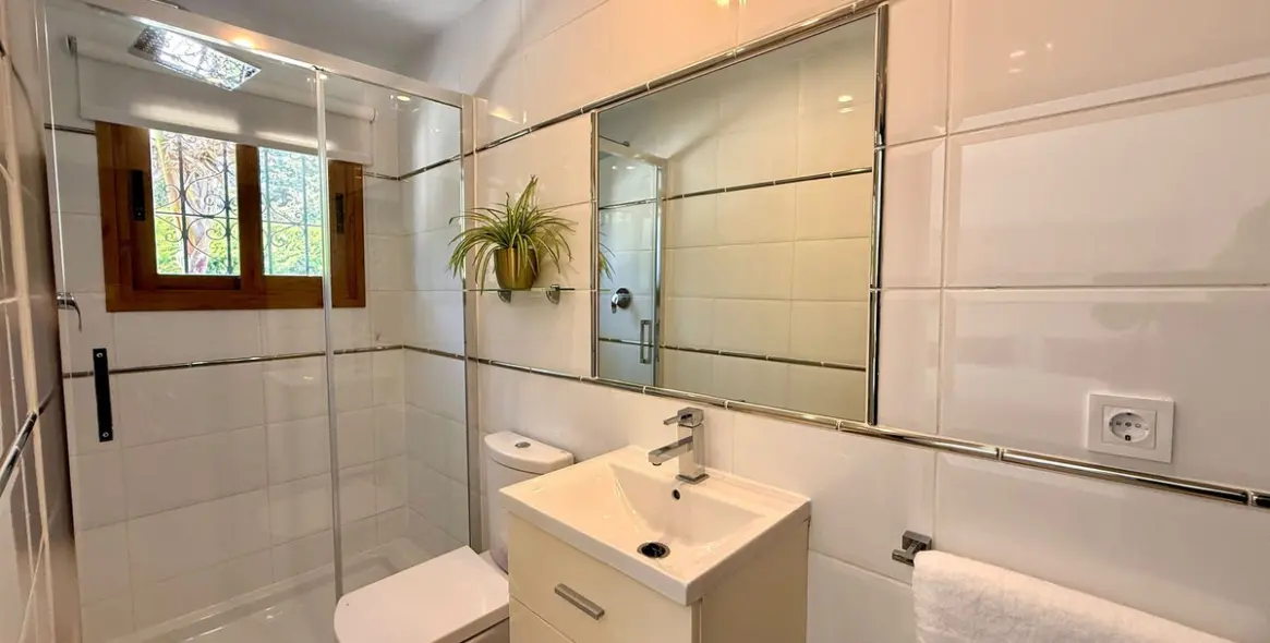 Краткосрочная аренда  отдельно стоящей виллы в Guadalmina Alta 31