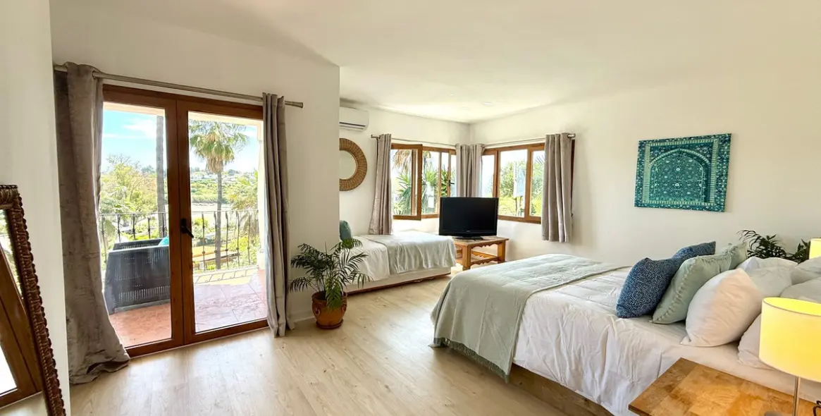 Краткосрочная аренда  отдельно стоящей виллы в Guadalmina Alta 32