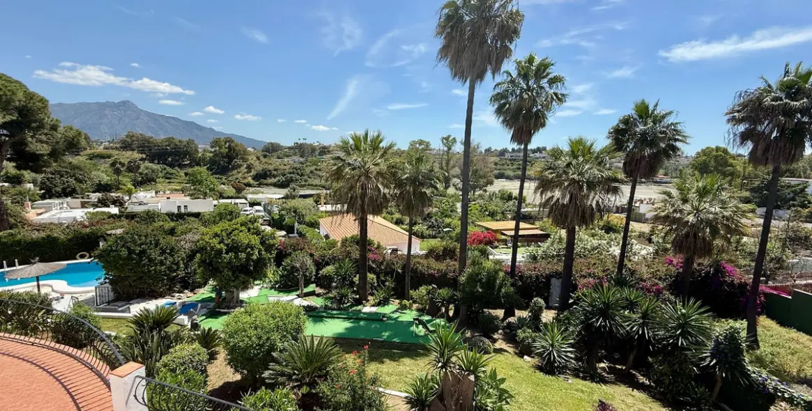 Краткосрочная аренда  отдельно стоящей виллы в Guadalmina Alta 40