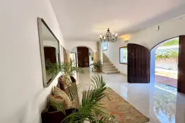 Image 4 thumb