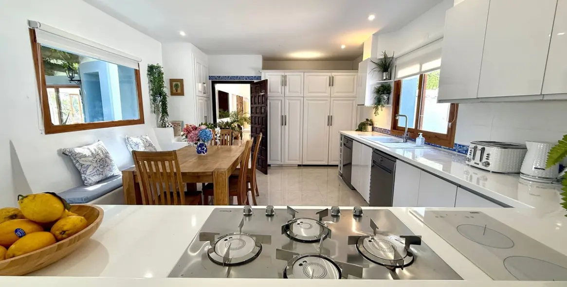 Short-term rent of detached villa in Guadalmina Alta 9