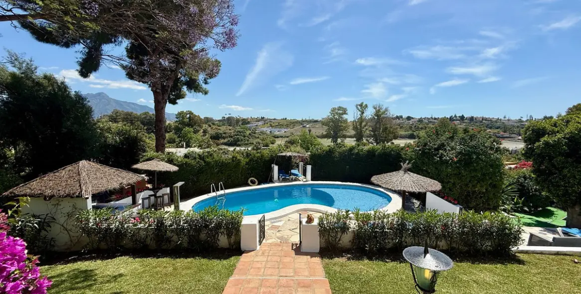 Short-term rent of detached villa in Guadalmina Alta 14