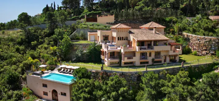 Краткосрочная аренда  отдельно стоящей виллы в El Madroñal 0