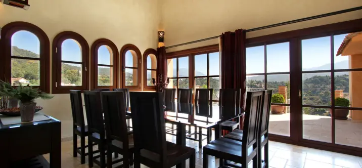 Краткосрочная аренда  отдельно стоящей виллы в El Madroñal 4