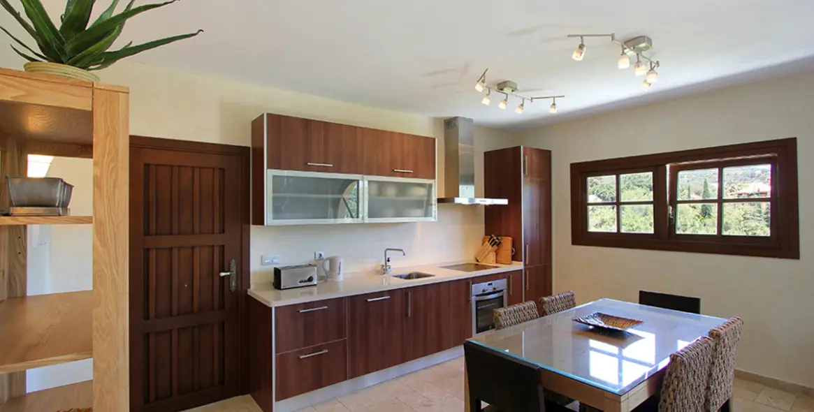 Short-term rent of detached villa in El Madroñal 9