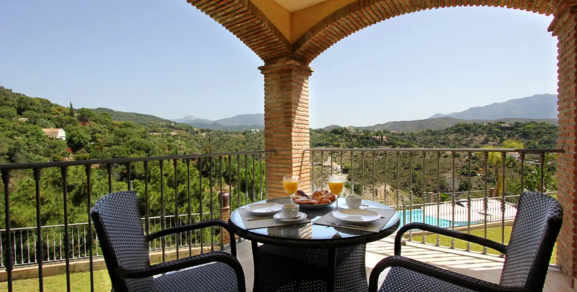 Краткосрочная аренда  отдельно стоящей виллы в El Madroñal 25