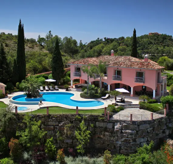 Краткосрочная аренда  отдельно стоящей виллы в El Madroñal