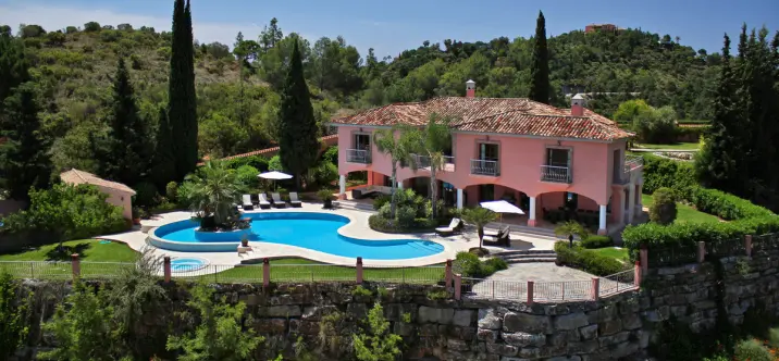 Краткосрочная аренда  отдельно стоящей виллы в El Madroñal 0