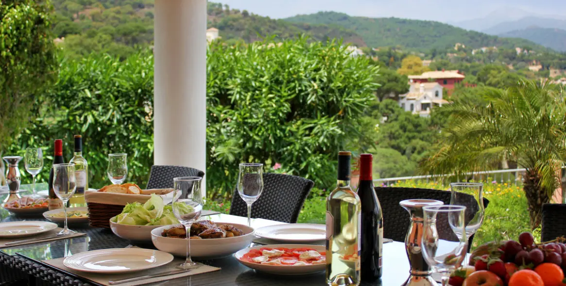 Short-term rent of detached villa in El Madroñal 3