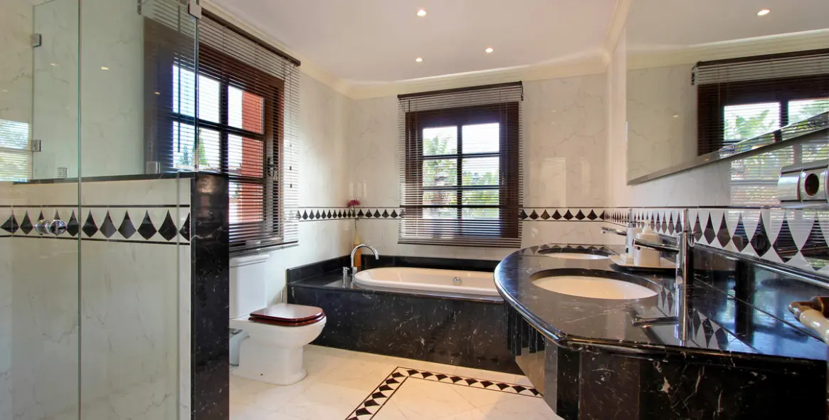 Short-term rent of detached villa in El Madroñal 8