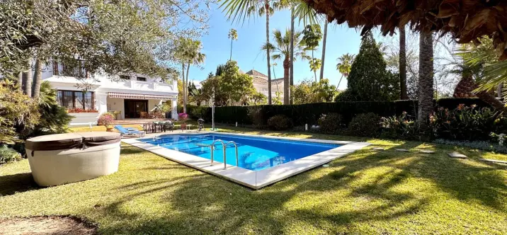 Краткосрочная аренда  отдельно стоящей виллы в Las Chapas 1