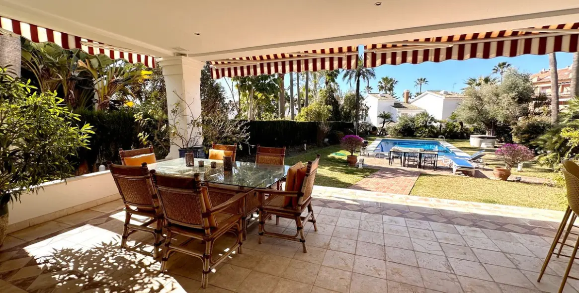 Краткосрочная аренда  отдельно стоящей виллы в Las Chapas 7