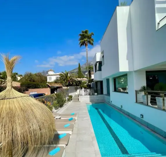 Long-term rent of detached villa in Marbella