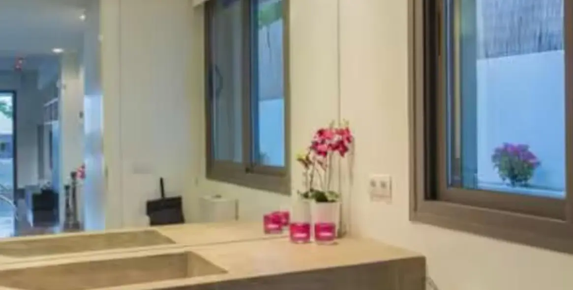 Долгосрочная аренда  отдельно стоящей виллы в Marbella 28