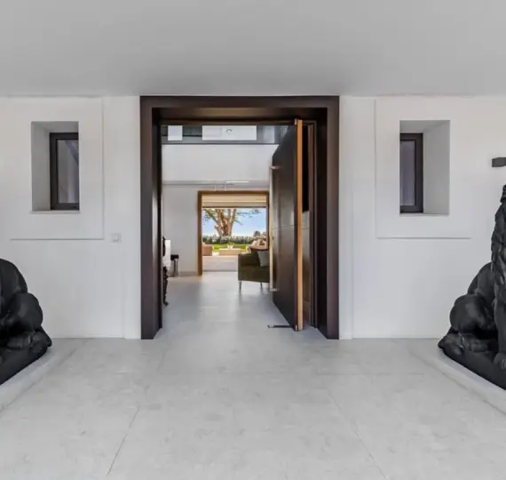 Long-term rent of detached villa in Atalaya