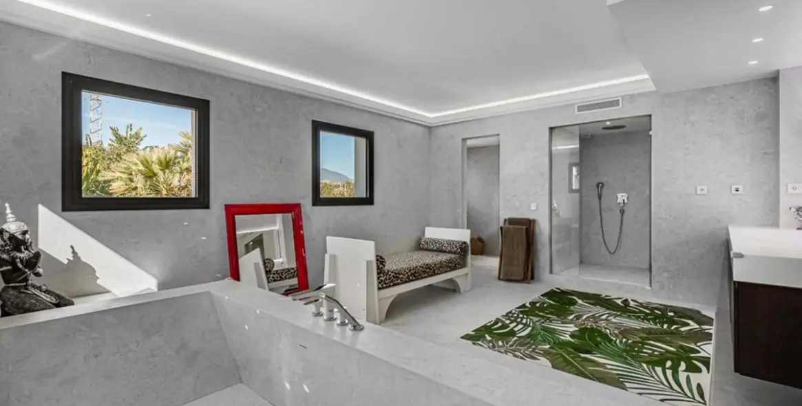 Long-term rent of detached villa in Atalaya 17