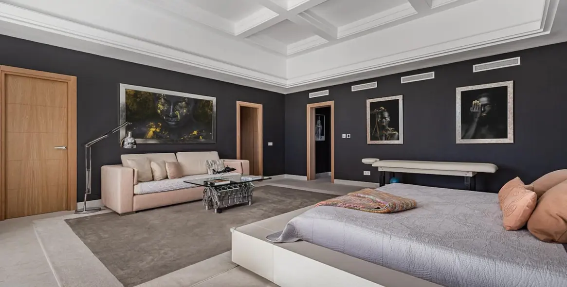 Long-term rent of detached villa in Atalaya 18