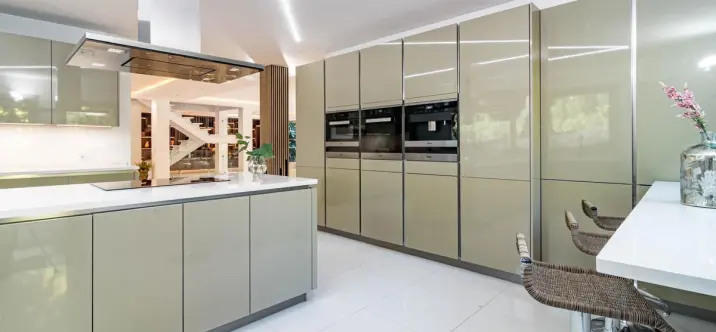 Short-term rent of detached villa in Río Real 4