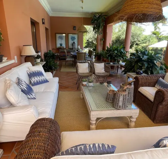 Short-term rent of detached villa in Nagüeles