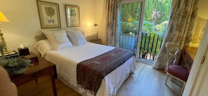 Short-term rent of detached villa in Nagüeles 4