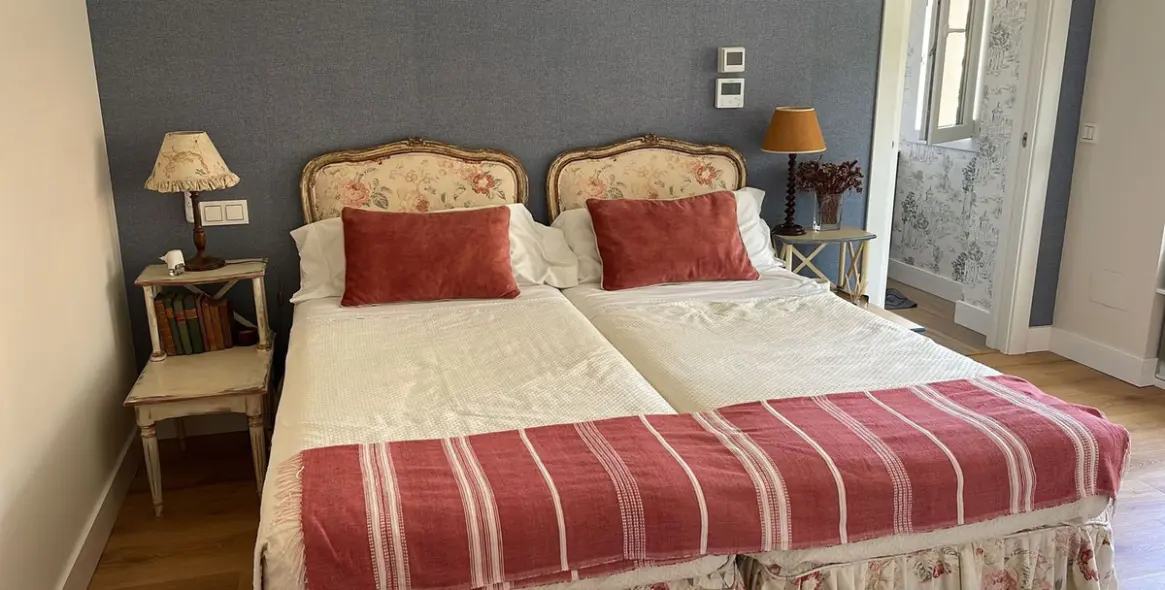 Alquiler a corto plazo de villa independiente en Nagüeles 26