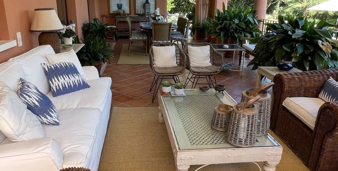 Alquiler a corto plazo de villa independiente en Nagüeles 36