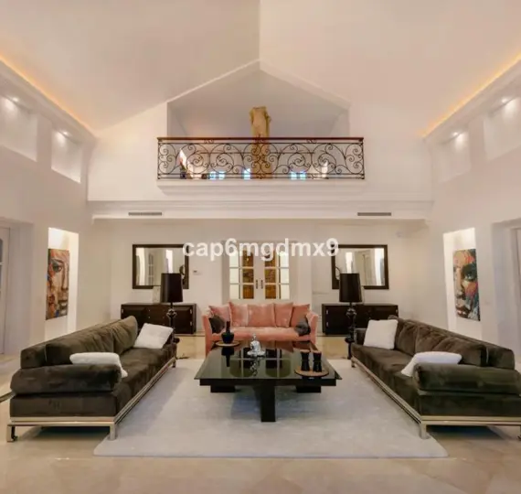 Long-term rent of detached villa in Nueva Andalucía