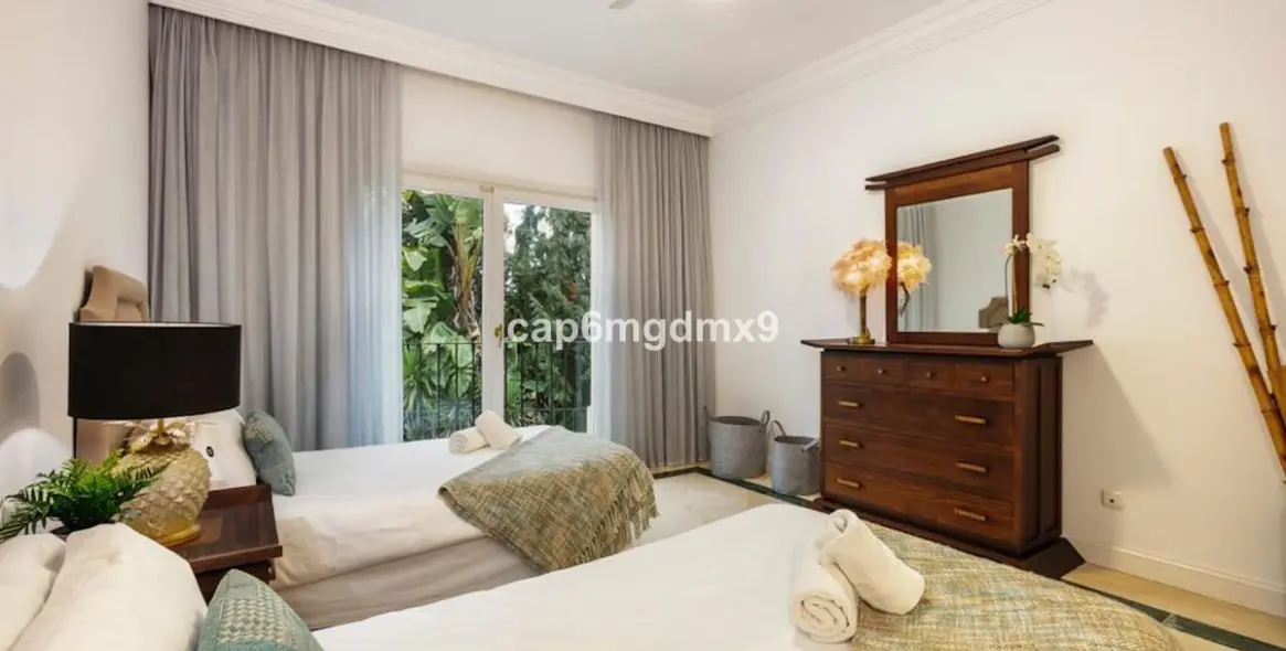 Long-term rent of detached villa in Nueva Andalucía 9