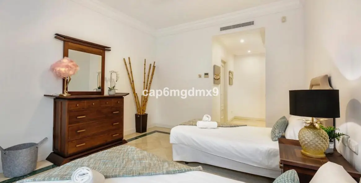 Long-term rent of detached villa in Nueva Andalucía 11