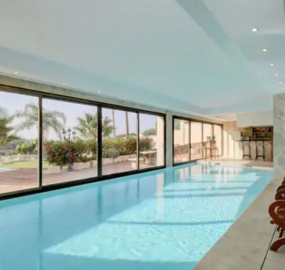 Краткосрочная аренда  отдельно стоящей виллы в Benahavís