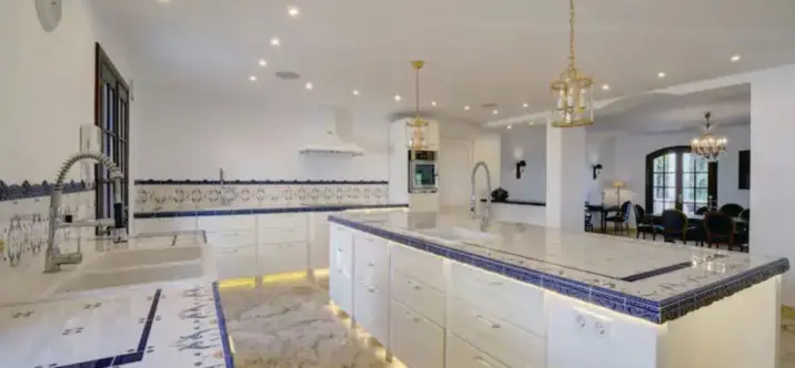 Краткосрочная аренда  отдельно стоящей виллы в Benahavís 2